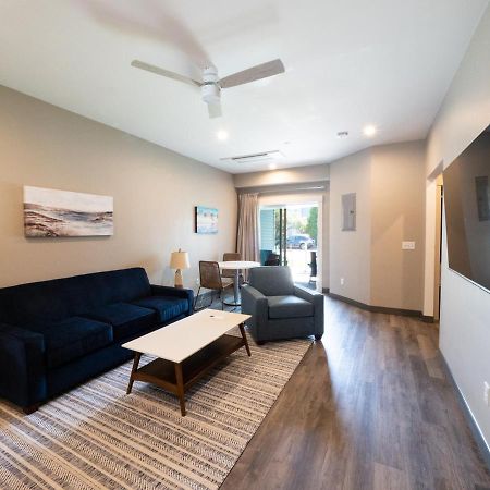 Long Beach Suites غلوستر المظهر الخارجي الصورة