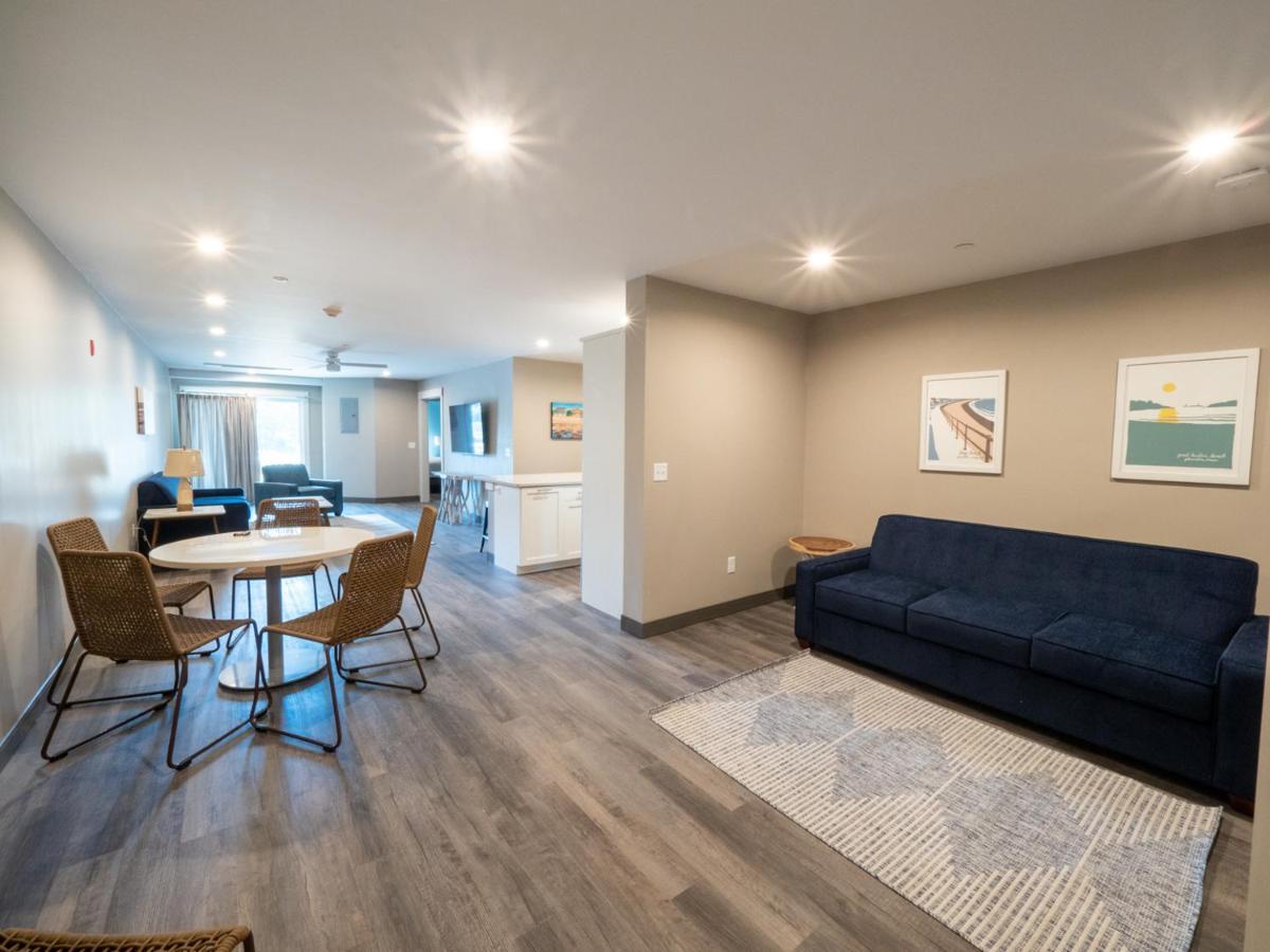 Long Beach Suites غلوستر المظهر الخارجي الصورة